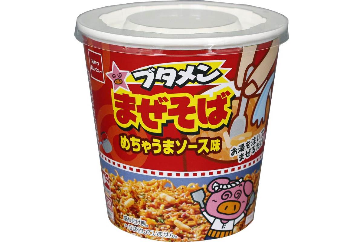 おやつカンパニー「ブタメンまぜそば（めちゃうまソース味）」コンビニ