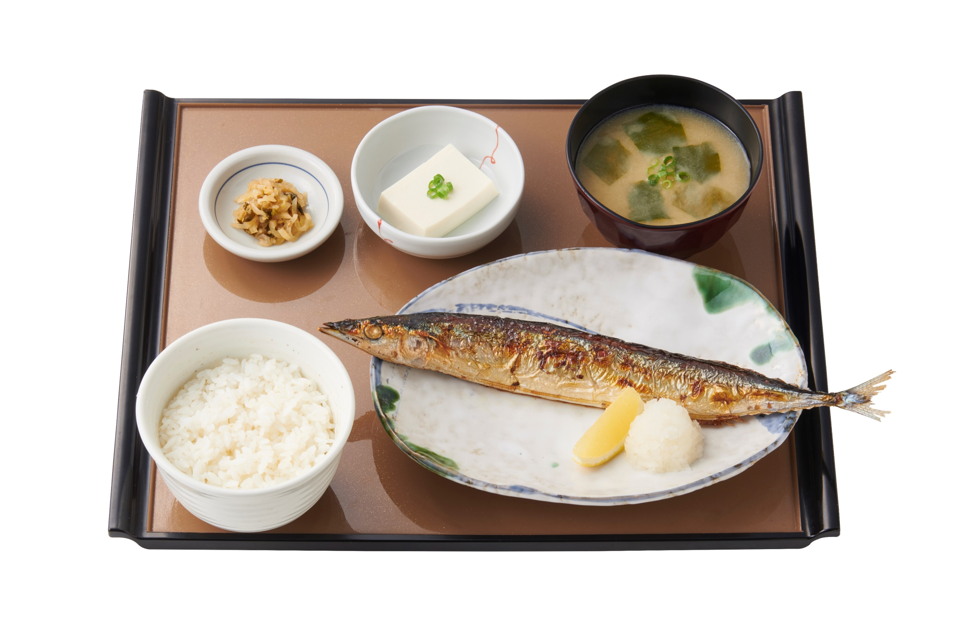 やよい軒、脂の乗った三陸産の「さんまの塩焼定食」9月2日から。ミニすき焼き付きも - グルメ Watch