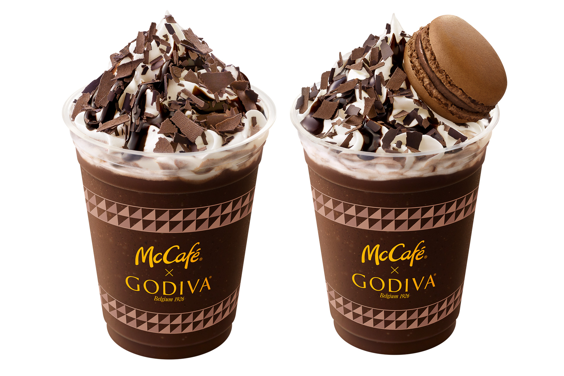 マックカフェ×GODIVAのフラッペ、11月2日発売 「ゴディバ チョコレート フラッペ」と「ゴディバ チョコレート フラッペ ＆ マカロン