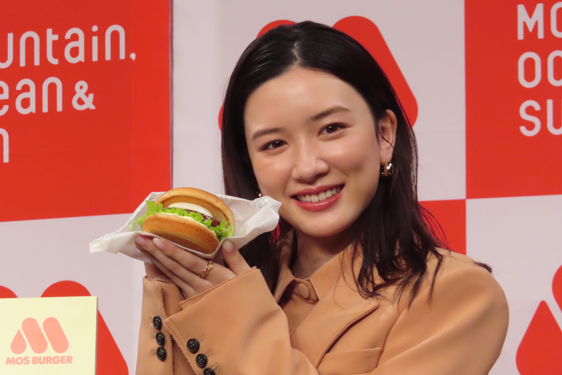 永野芽郁 モスバーガー 新品 ドゥロワー ファンシー ツイード パンツ ...