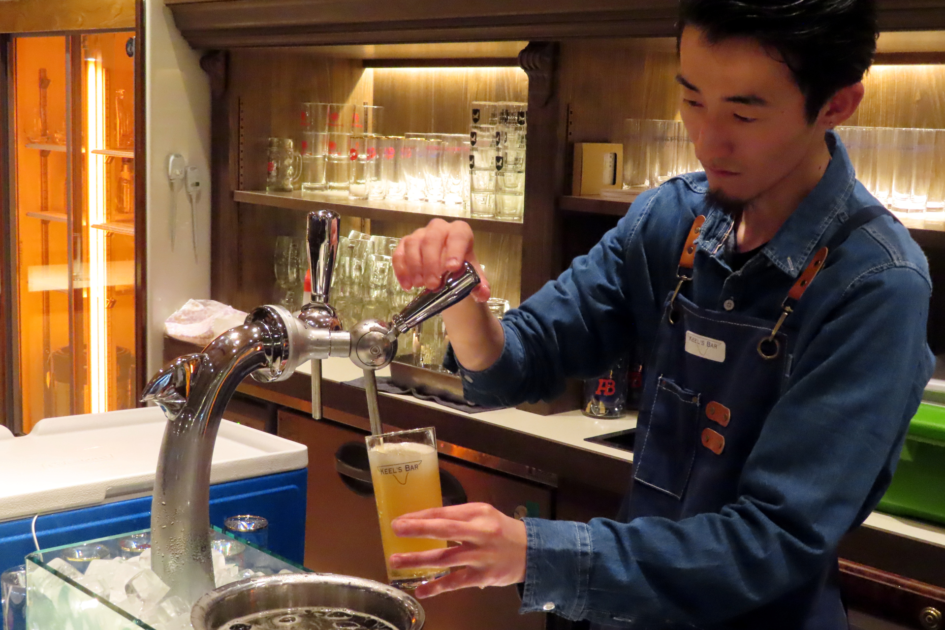 スーパードライのおいしさを追求した「KEEL'S BAR」、お茶の水に20日オープン - グルメ Watch