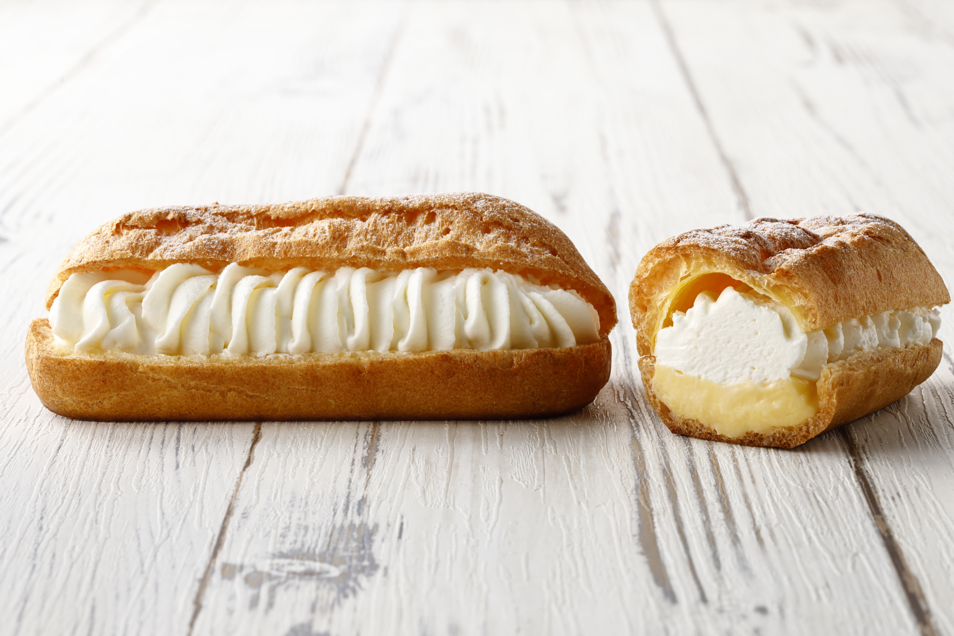 セブン-イレブン「カスタード＆ホイップのホワイトエクレア」発売