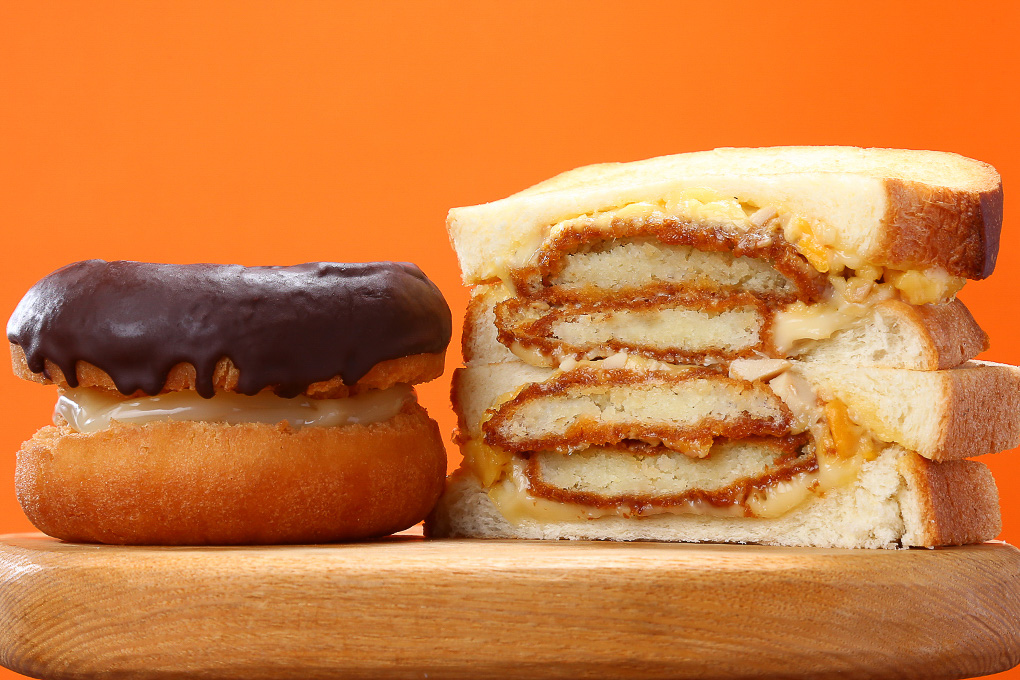 カロリーナ ローソンストア100、1000キロカロリー超え必須の「THE カロリー」第2弾