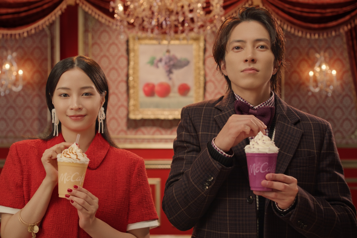 マクドナルド「巨峰フラッペ」「アップルキャラメルフラッペ」発売