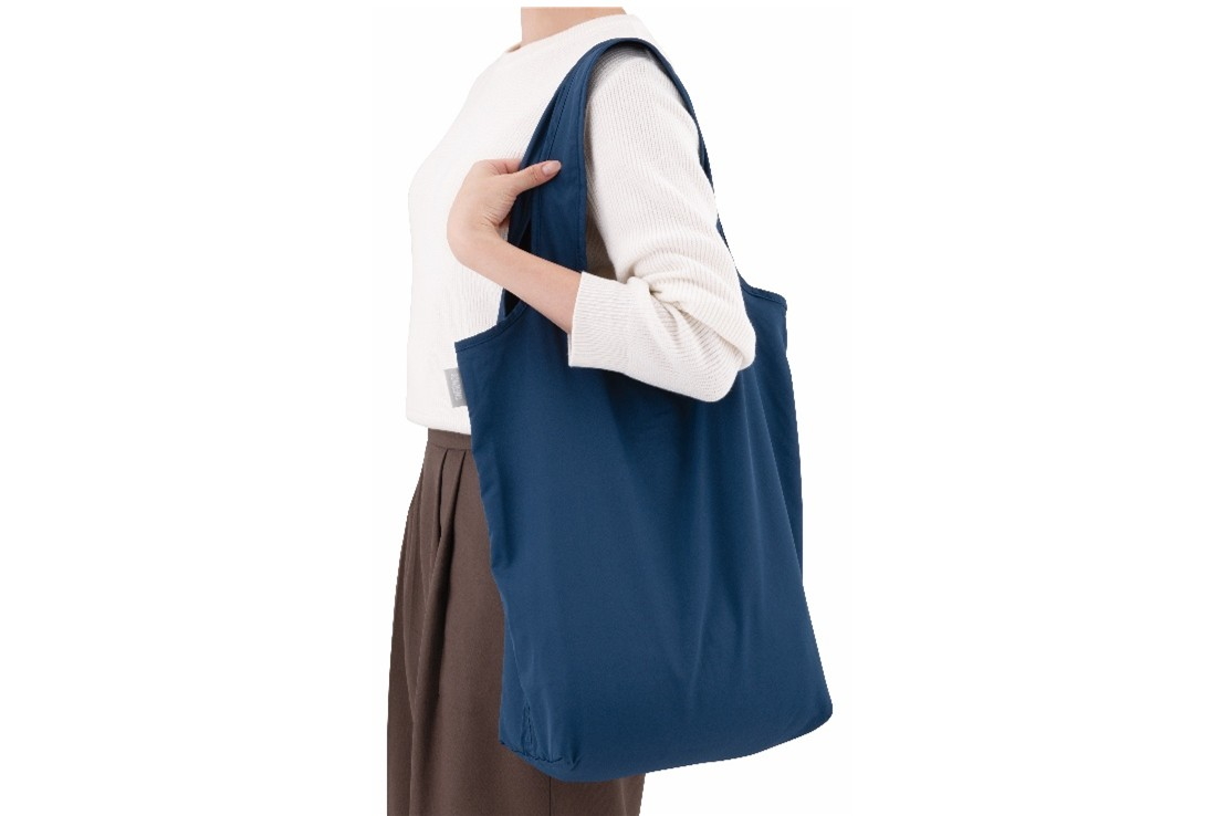 サーモス、コンパクト＋洗える「たたまず丸めるエコバッグ」発売