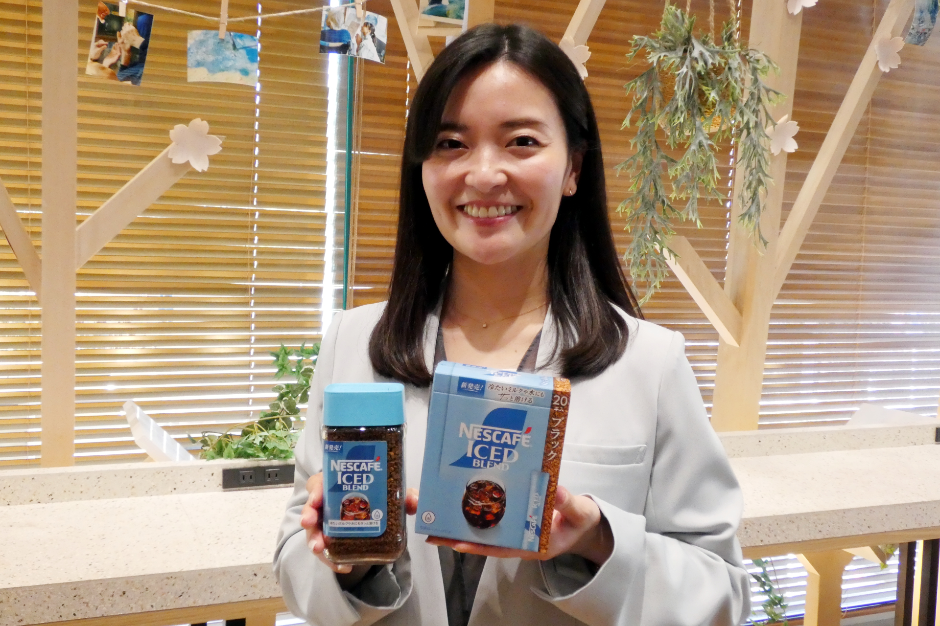 インタビュー】クリスタルフローズン製法でアイスのおいしさを追求した