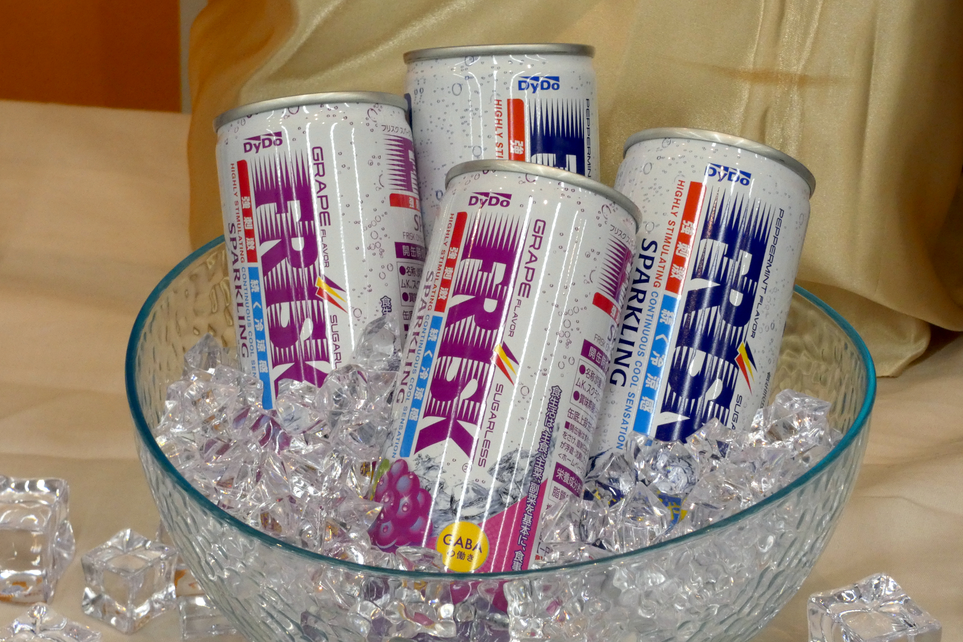 ダイドー、冷感リフレッシュ飲料の第2弾「FRISK SPARKLING GRAPE」発売
