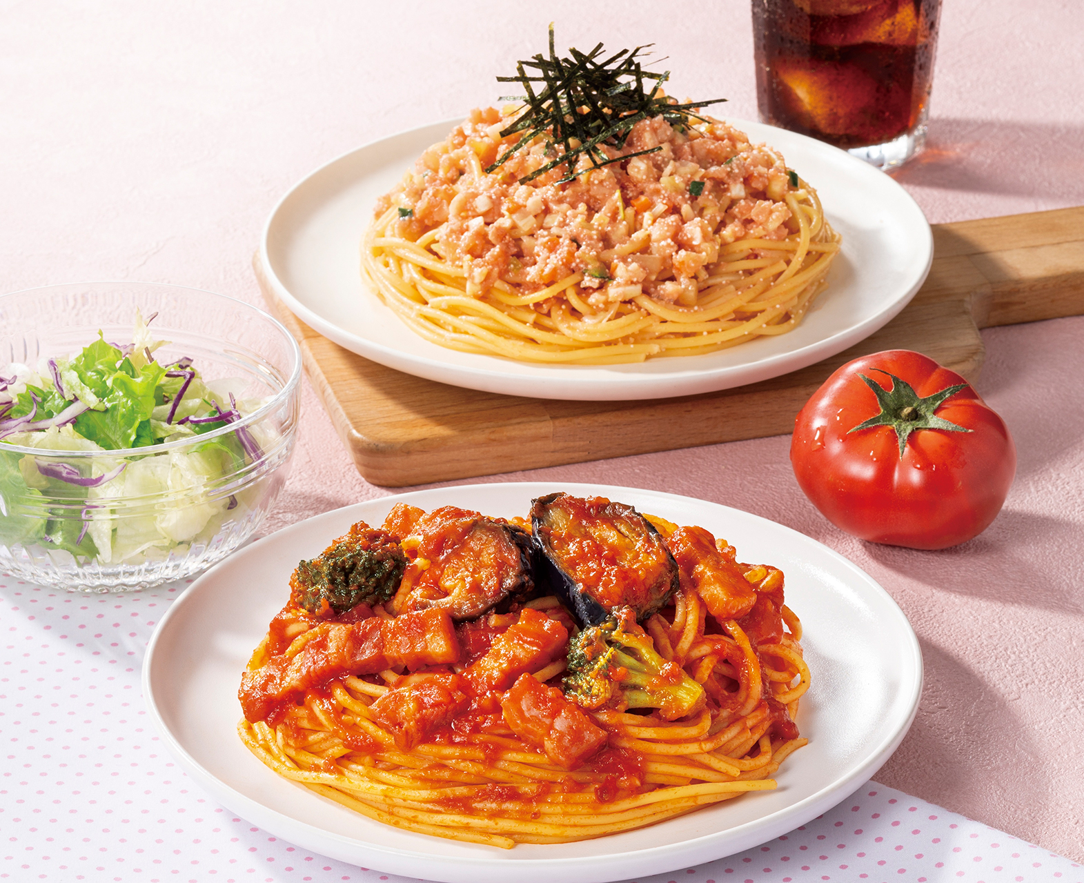 タリーズ、夏野菜を使った「ゴロっと茄子とベーコンの完熟トマトパスタ