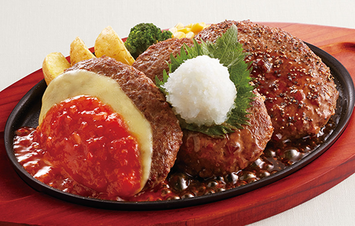 ジョイフルで味わう夏限定のトリプルハンバーグ